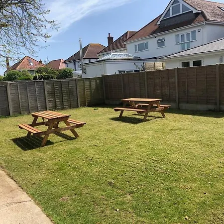 New 2 Bedroom First Floor Apartment Close To Beach Bournemouth Exterior photo